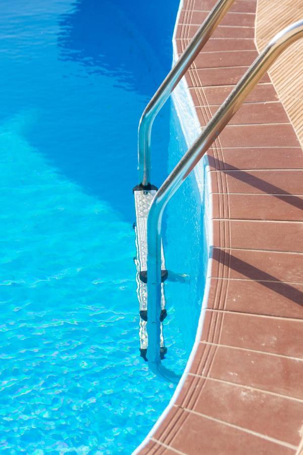 Neriides Villas Hersonissos  Exteriör bild